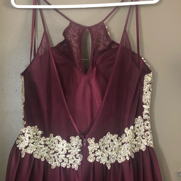 Dress size 15 in new condition. - Picture 4 of 6